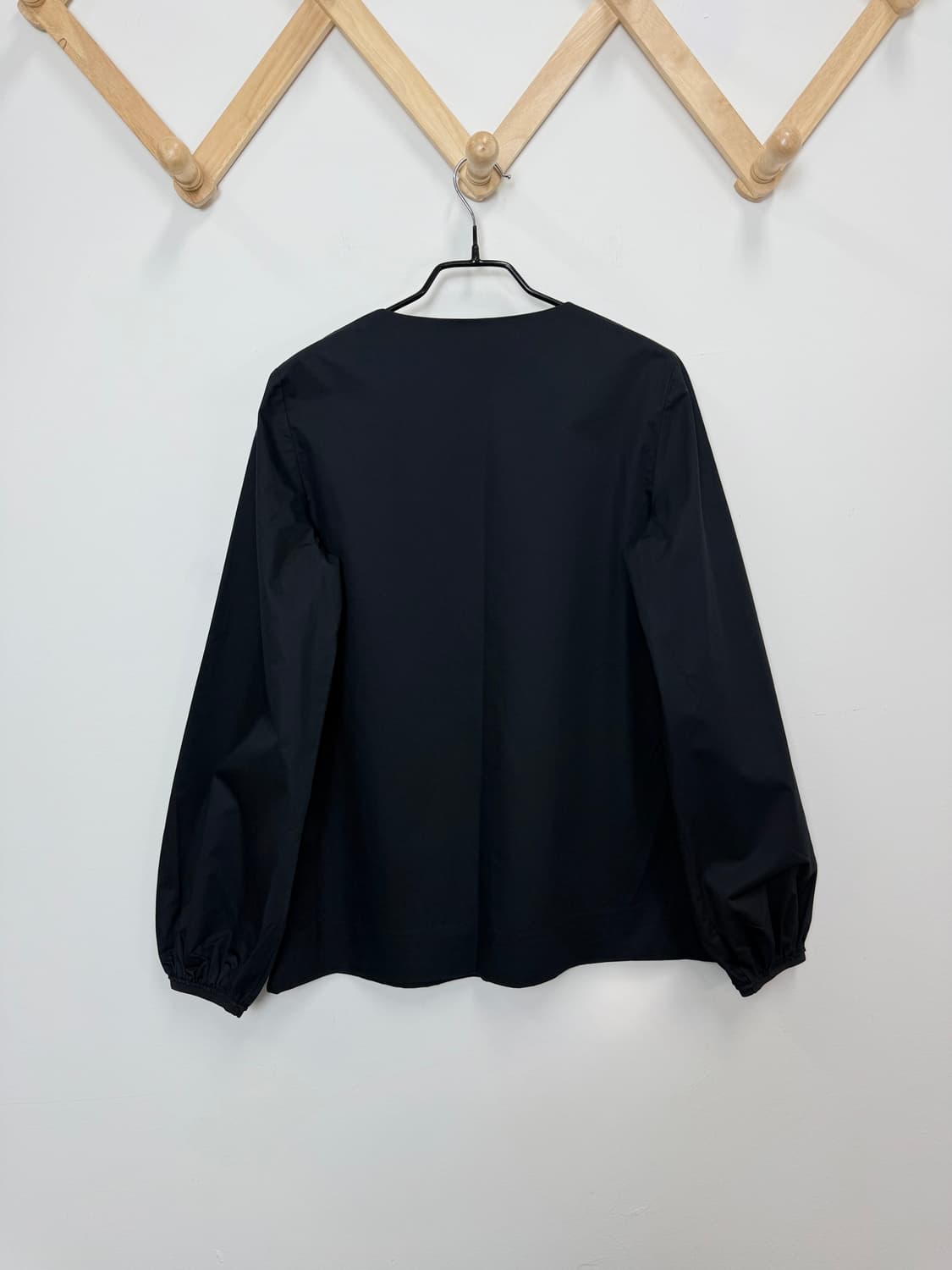 COS 코스 브이넥 블라우스 상품이미지2