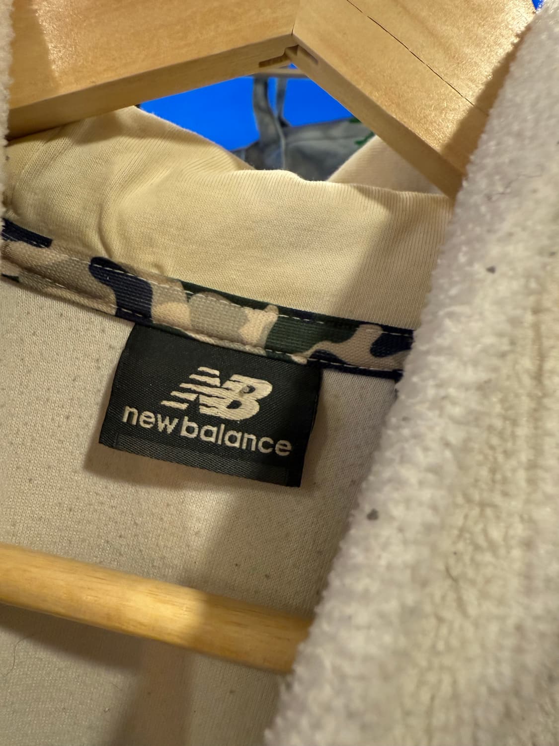 뉴발란스 화이트 후리스 후드티 상품이미지2