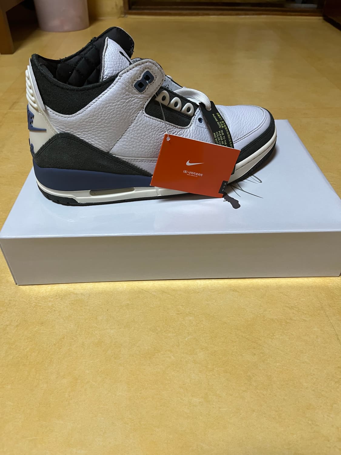 조던3 아마 마니에르 OG 포더 러브 270 사이즈 판매합니다 상품이미지4