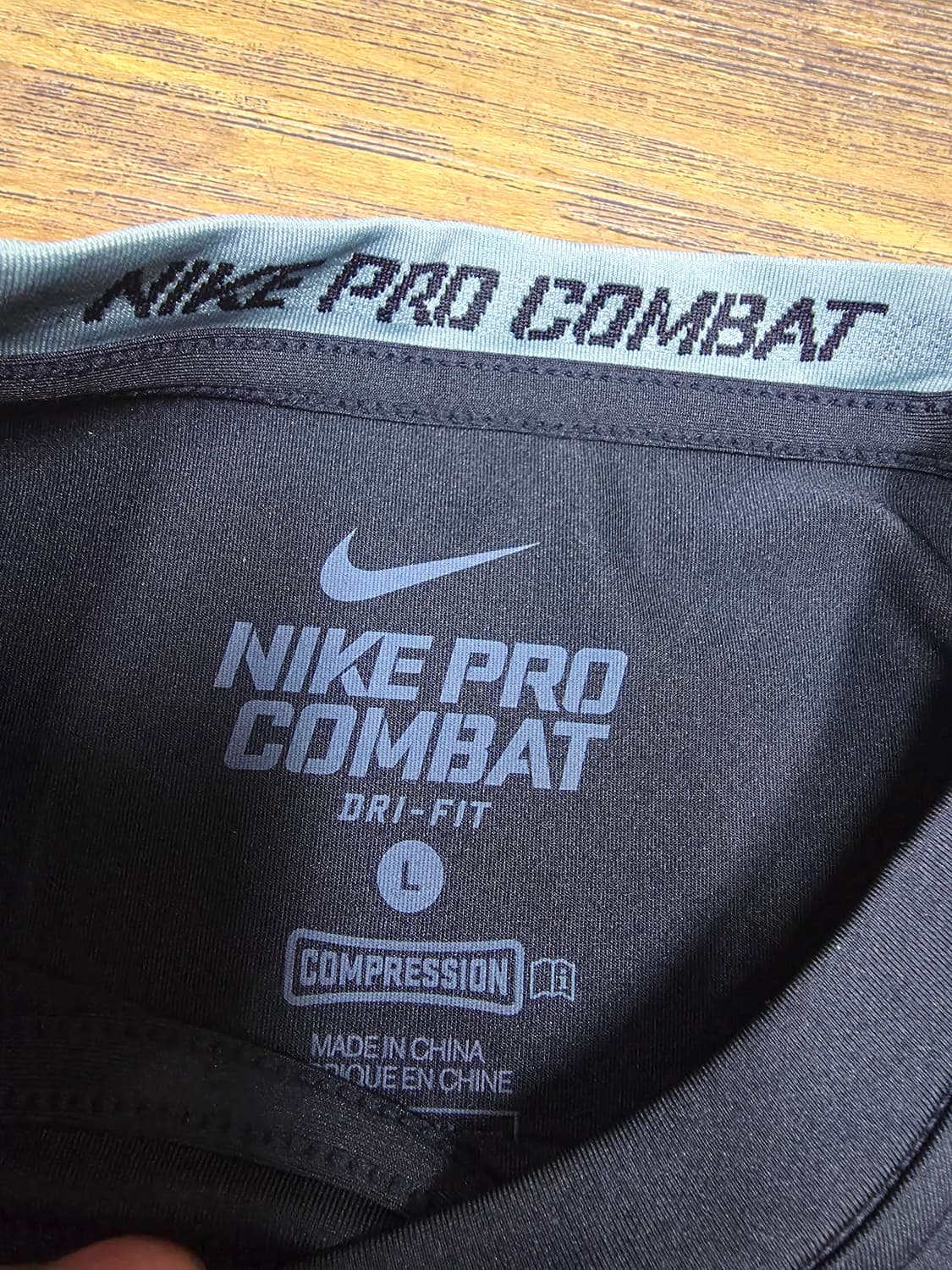 나이키 프로컴뱃 컴프레션 나시탑 상품이미지4