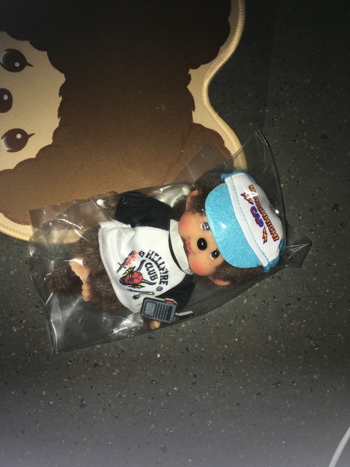 몬치치 기묘한 이야기 키체인 헬파이어 클럽 상품이미지1