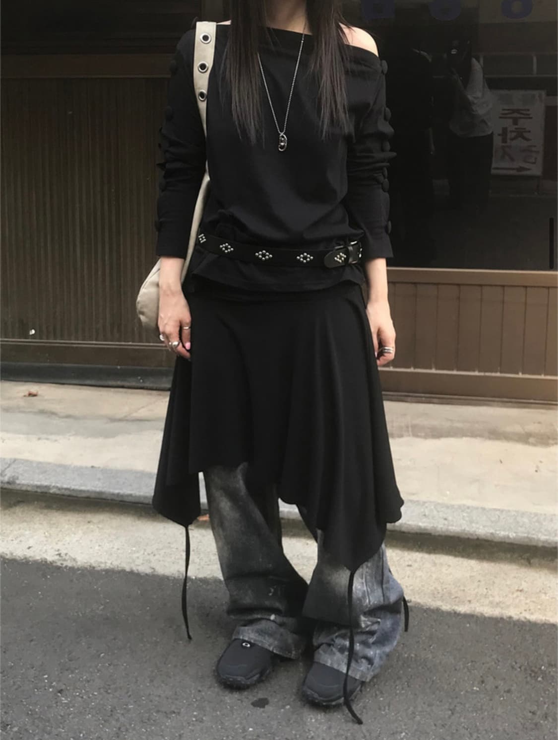 더니로 보트넥 버튼 티셔츠 (아이보리) 상품이미지3
