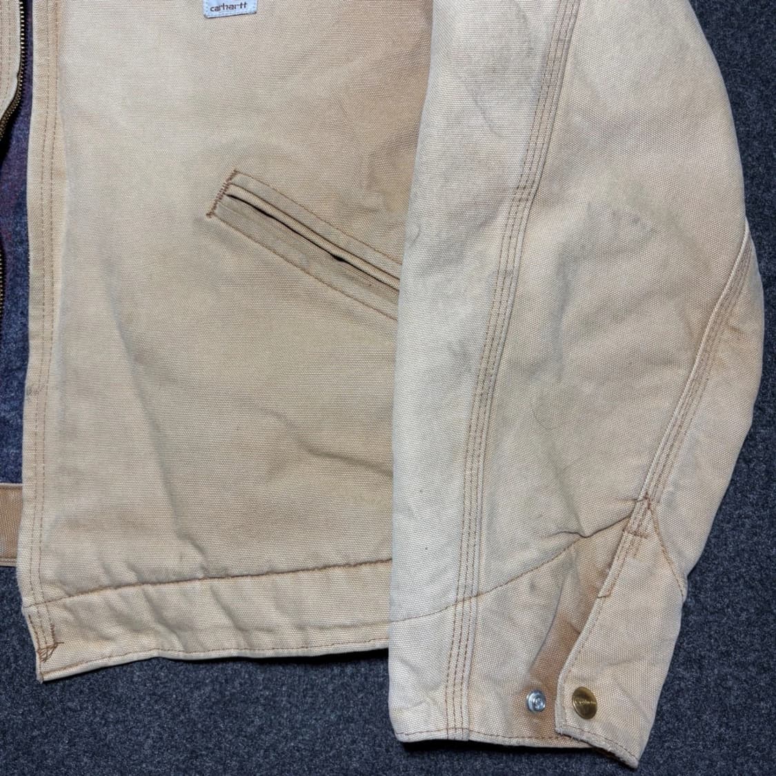 칼하트 J01 빈티지 디트로이트 자켓 브라운 상품이미지4