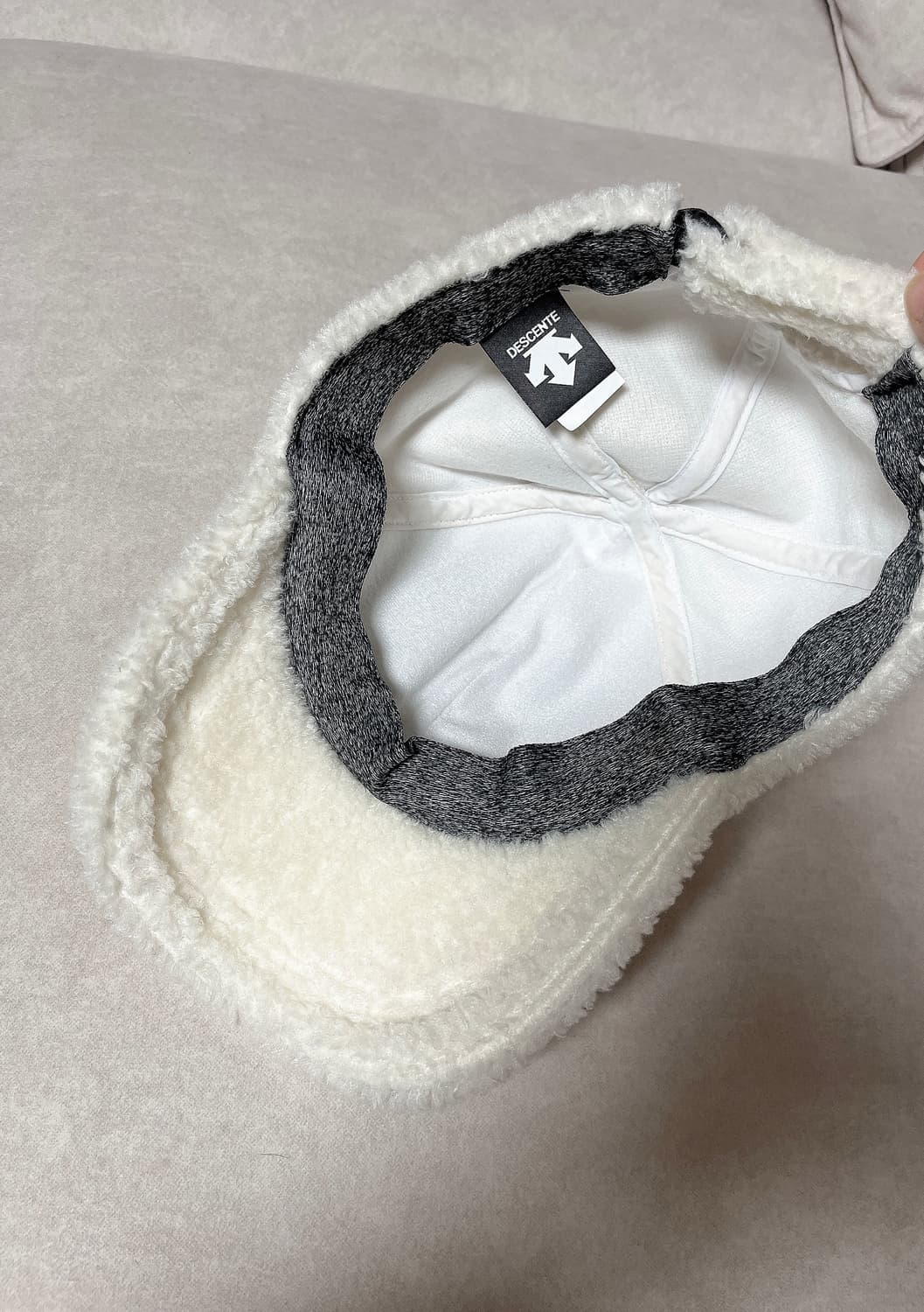 데상트 방울모자 방한모자 겨울모자 겨울캡모자 상품이미지3