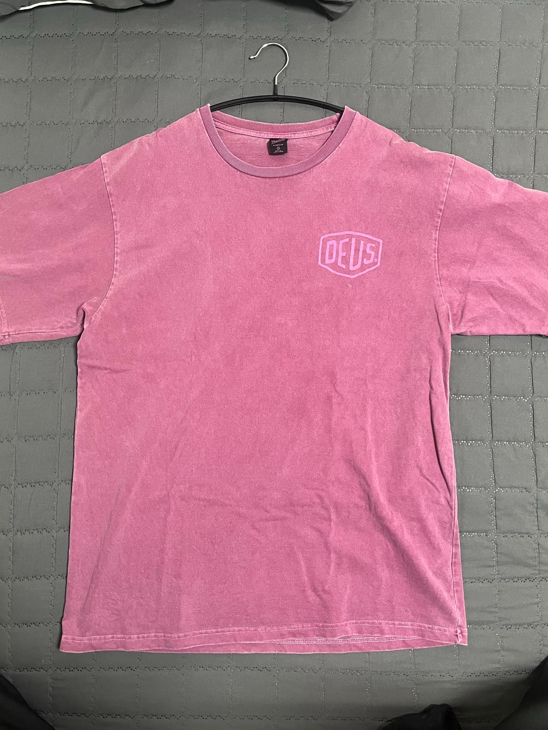 데우스 엑스 마키나 피그먼트 반팔 상품이미지1