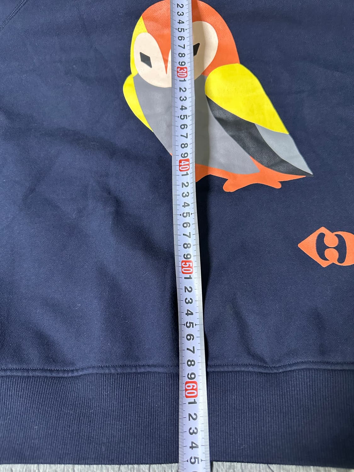 럭키슈에뜨 네이비 색상의 스웨트셔츠 상품이미지10