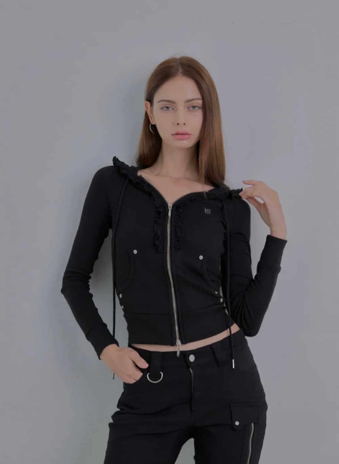 (택o새상품)511비전 CITY FRILL ZIP-UP HOODIE 블랙 상품이미지1
