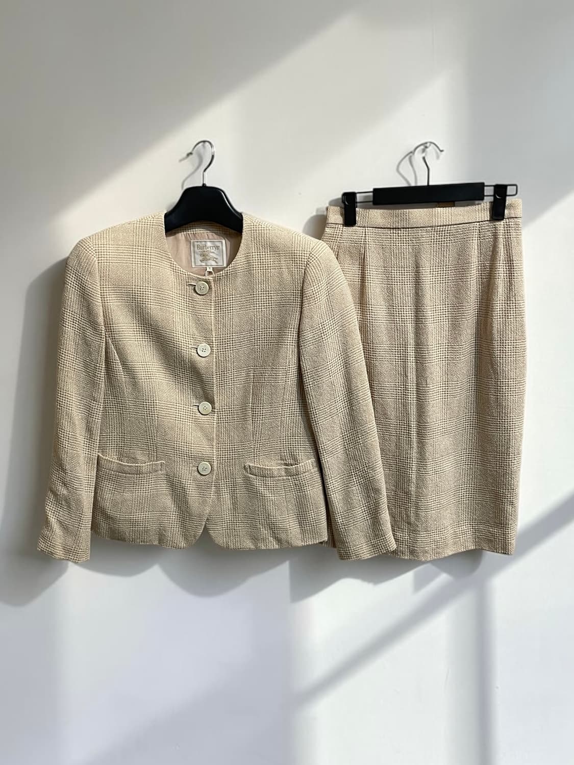 버버리 울 체크 셋업 상품이미지1