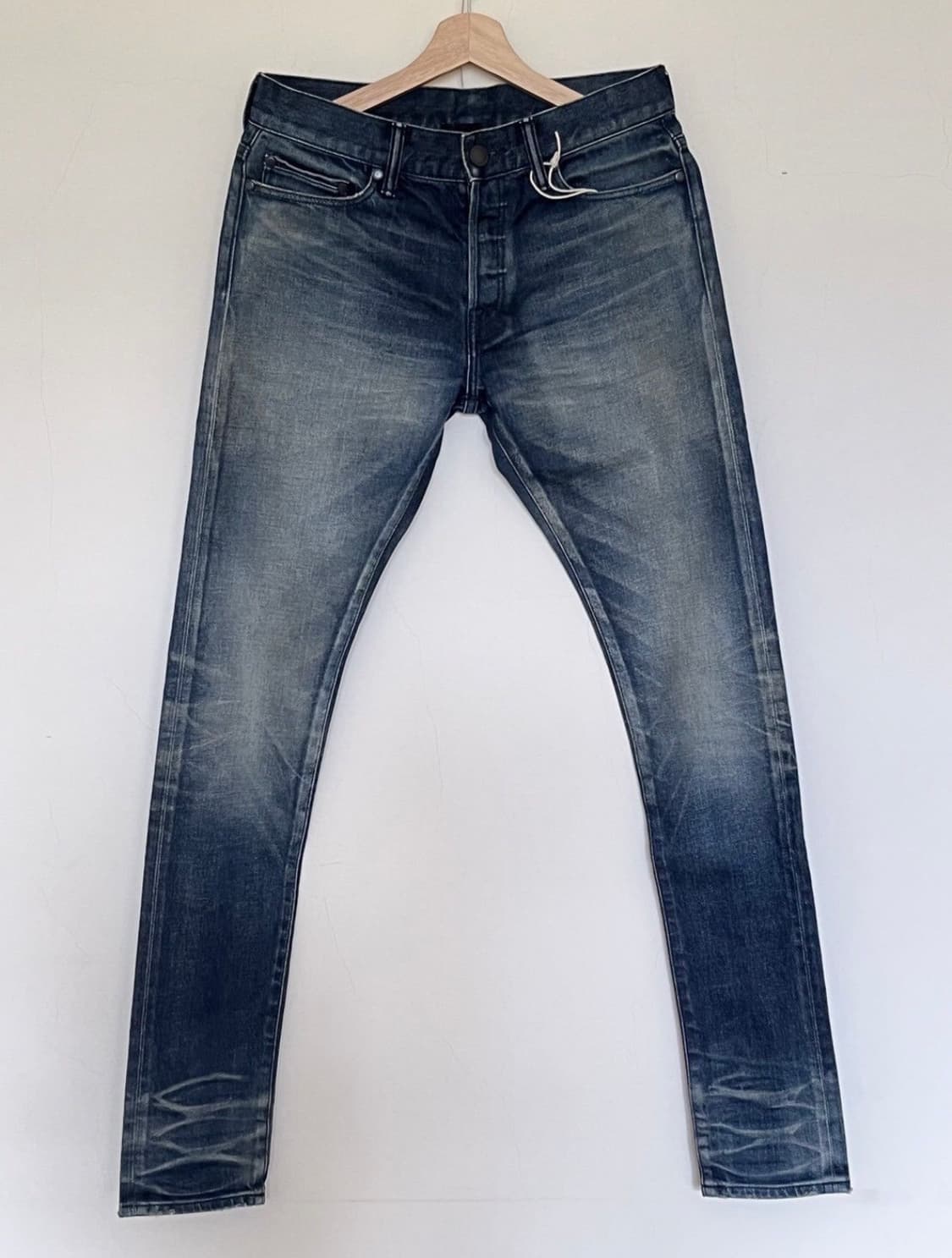 존 엘리엇 Cast 2 Nimbus 진 상품이미지1