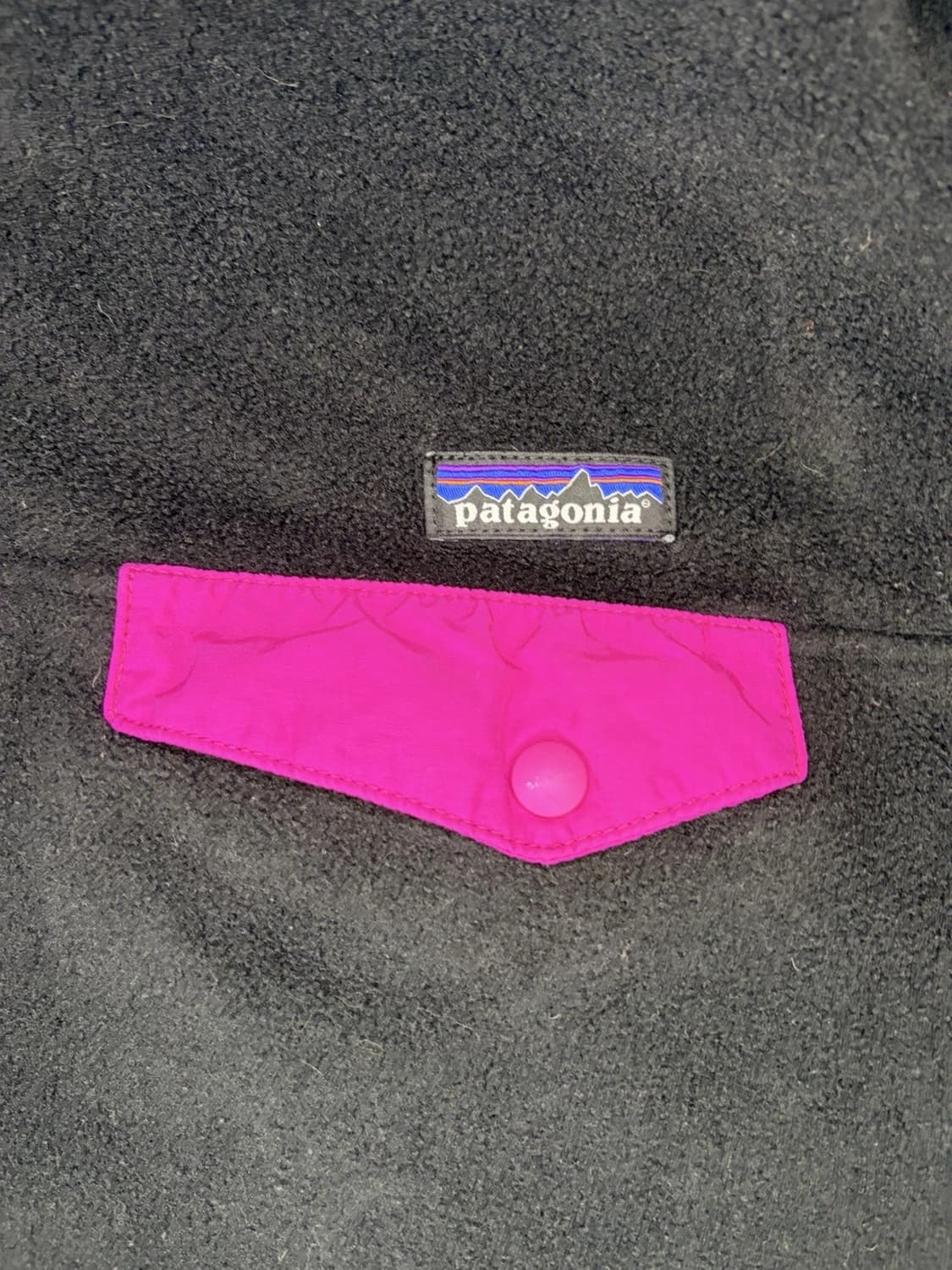 14FW 파타고니아 신칠라 스냅-T 블랙/핑크 상품이미지3