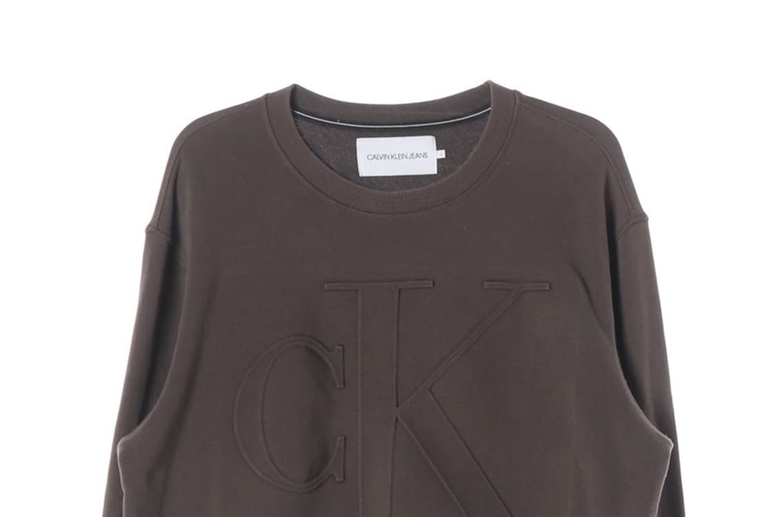 캘빈클라인 진 엠보 빅로고 스웨트셔츠 브라운 L 상품이미지3