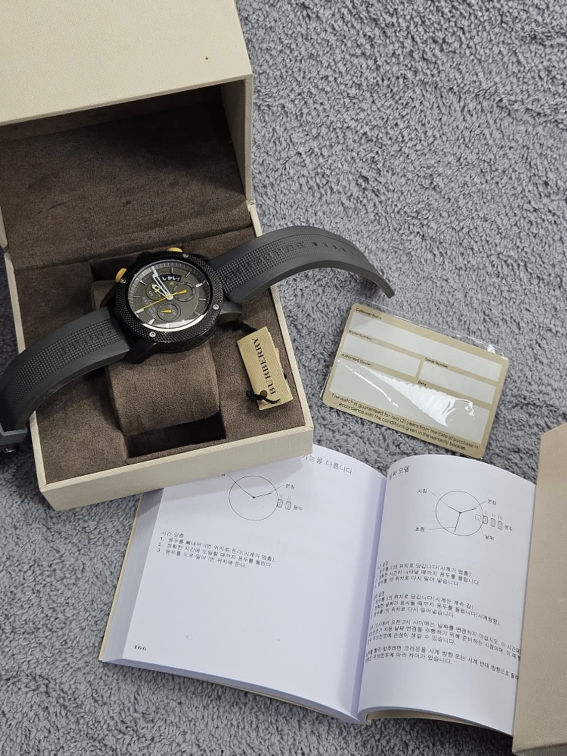 버버리 스포츠 BU7713 크로노그래프 워치 ( 44mm )  상품이미지3