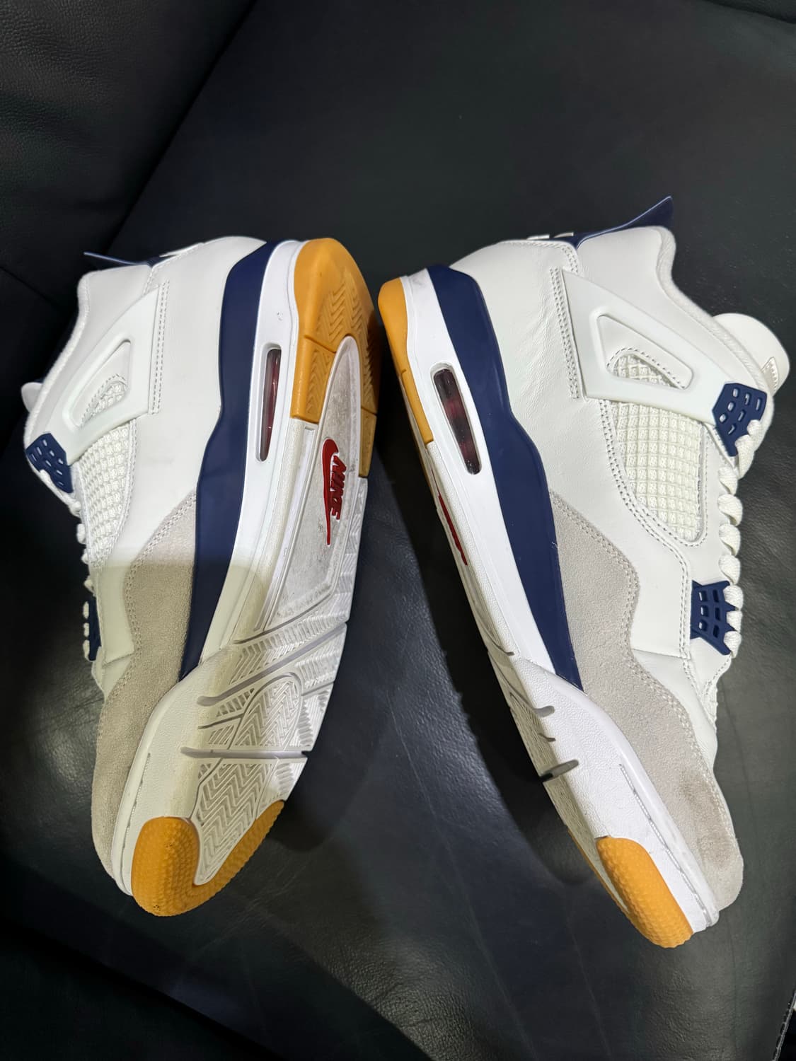 조던 4 x 나이키 SB 레트로 네이비 285사이즈 상품이미지6