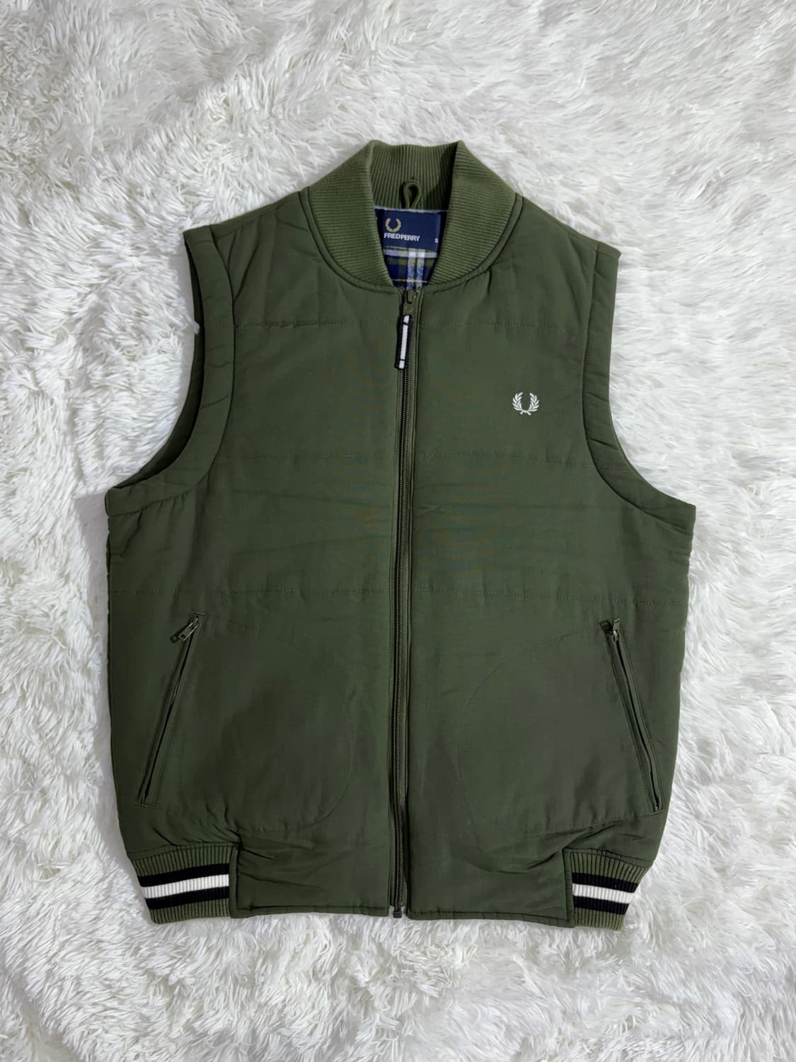프레드페리 카키 패딩조끼  상품이미지3