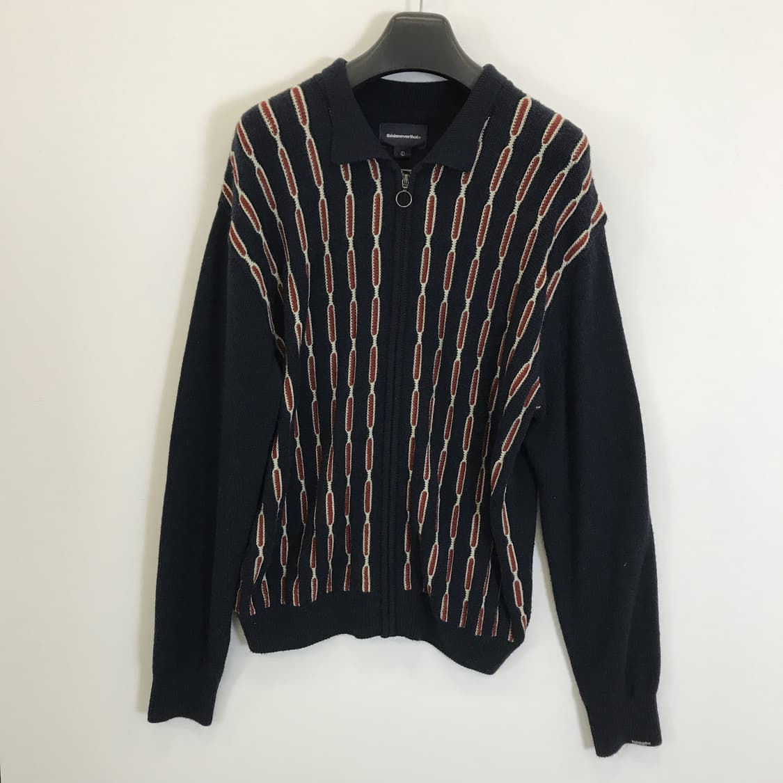 디스이즈네버댓 체인 카라넥 니트집업 [L사이즈] 상품이미지1