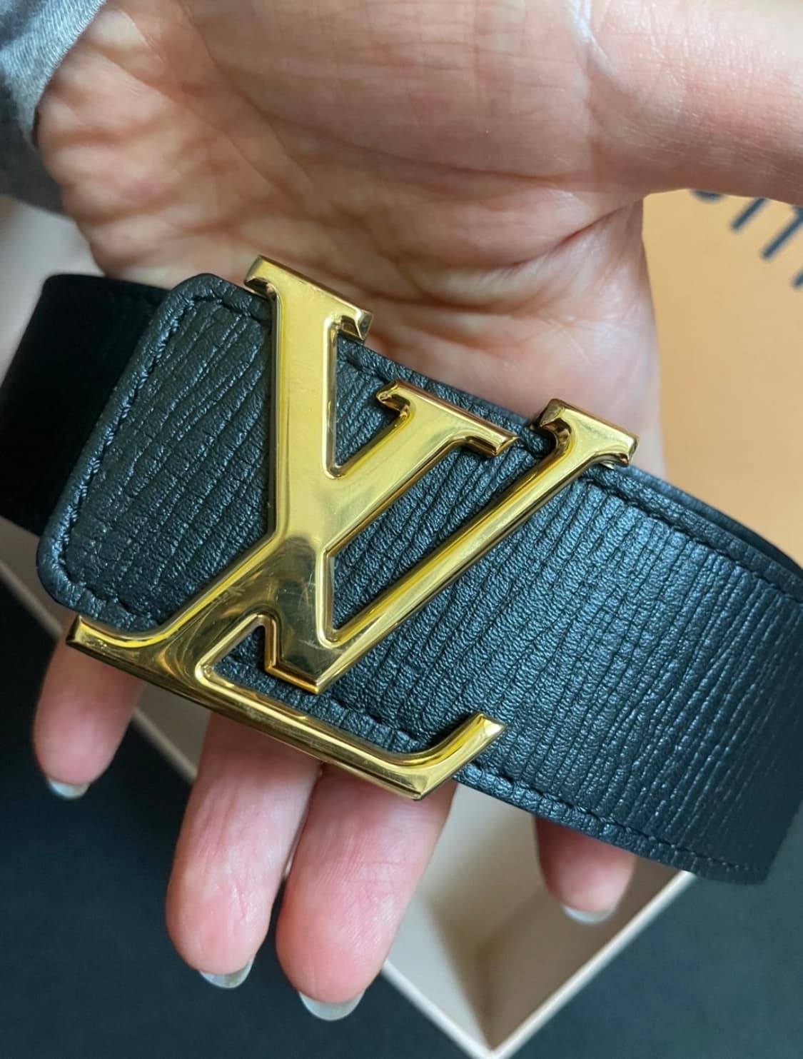 루이비통 LV 이니셜 벨트 34/100 상품이미지1