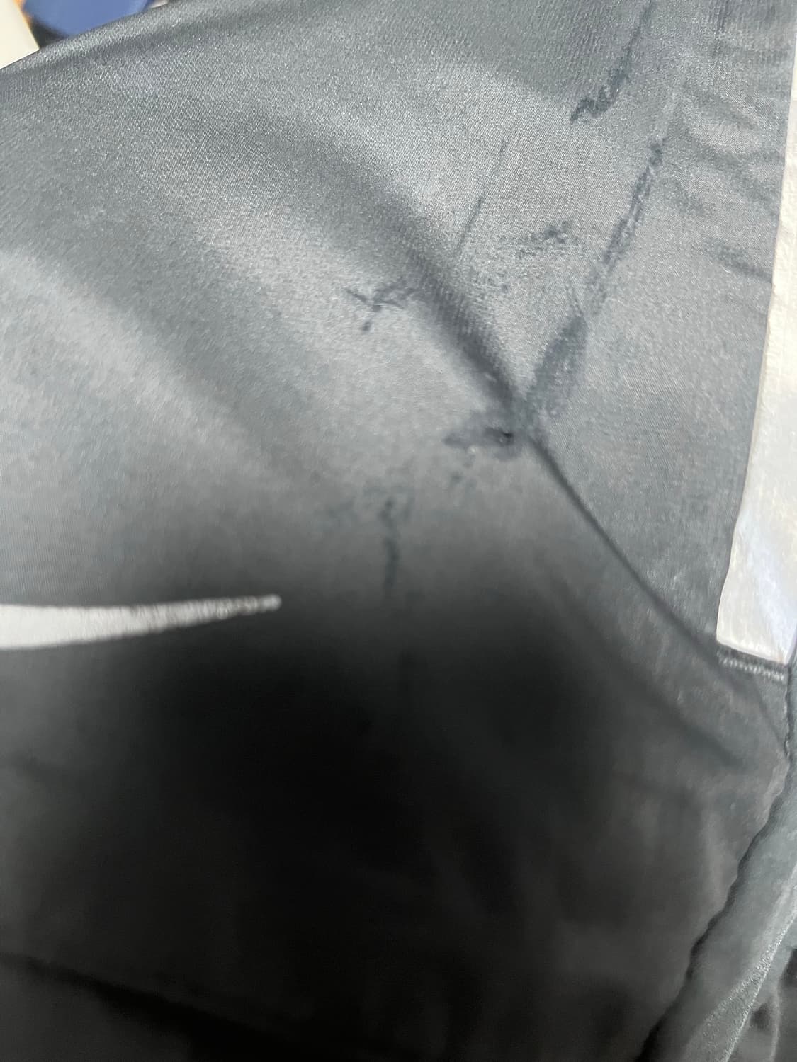 나이키 에어로로프트 조끼 상품이미지3