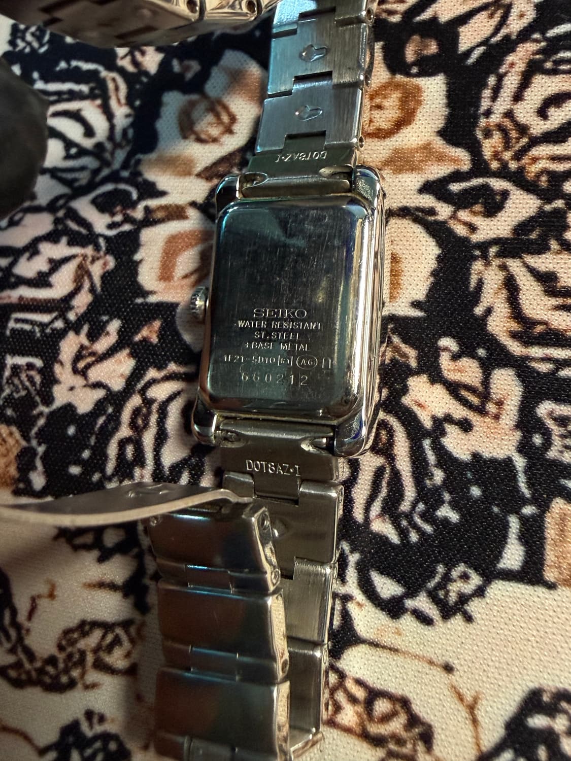 SEIKO 빈티지 쿼츠 시계 상품이미지4