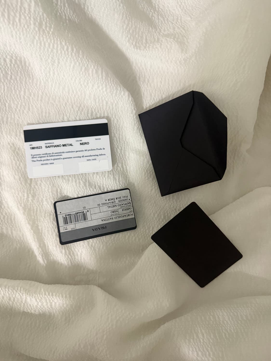 프라다 정품 중지갑 블랙 풀박스 상품이미지3