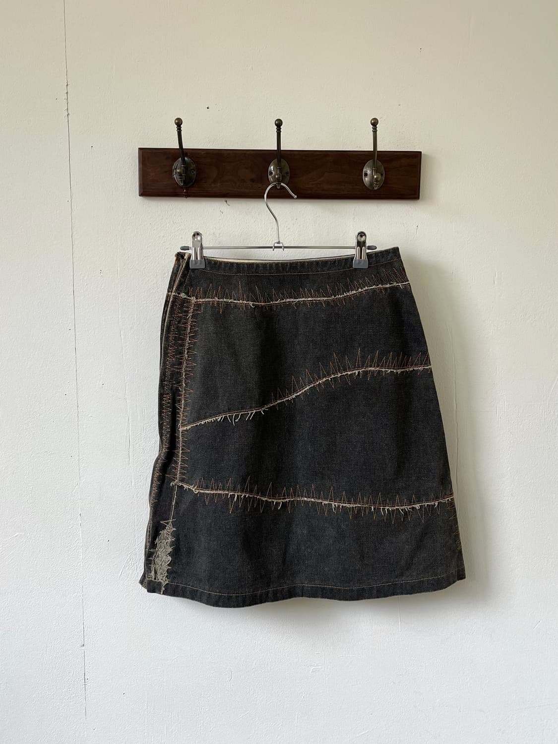 TSUMORI CHISATO 아카이브 스티치 데님 스커트 상품이미지2