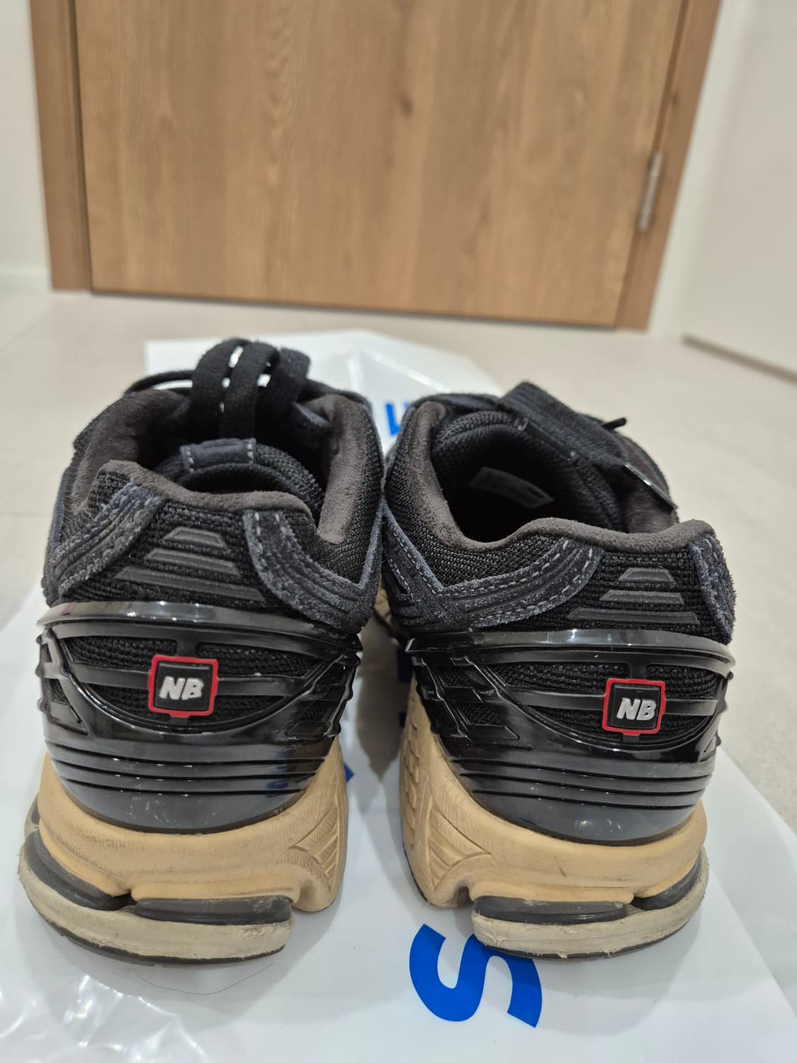 뉴발란스 M1906RK 270사이즈 판매합니다 상품이미지5