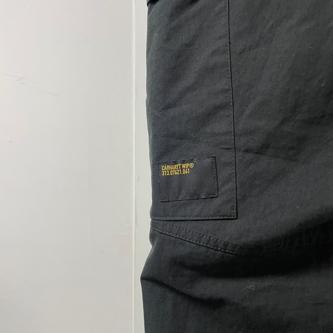 칼하트 카고 팬츠 블랙 180/96A 상품이미지4