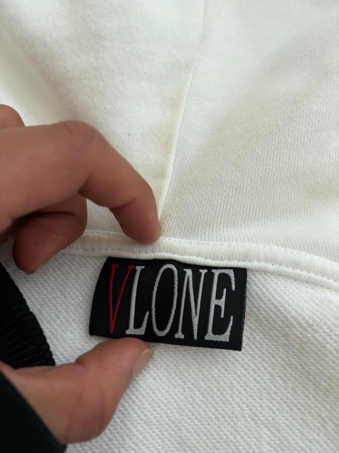 브이론 초판 리버시블 후드티 상품이미지4