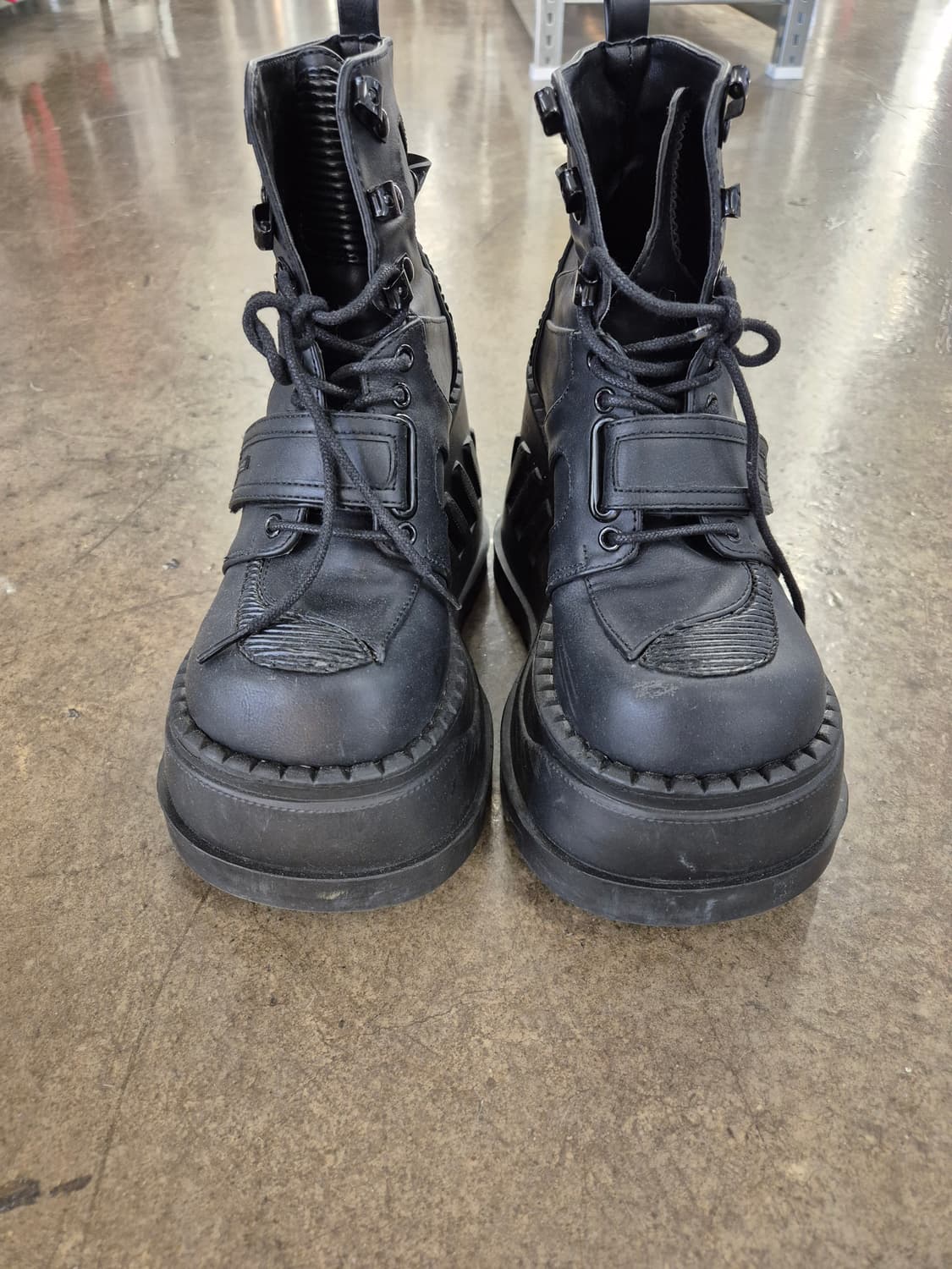 데모니아 STOMP-13 블랙 플랫폼 워커 240 상품이미지3