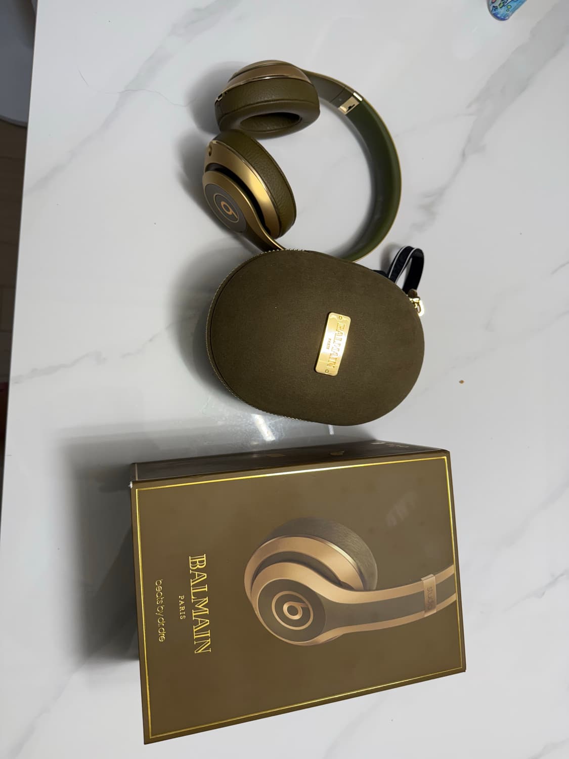 Beats Studio3 Balmain 헤드폰 상품이미지5