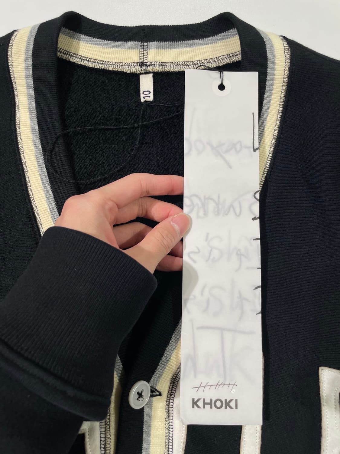 코키 24S/S 블랙 카우하이드 패치 스웻 가디건 상품이미지7