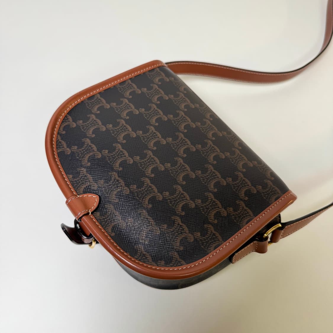 [정품]셀린느 트리옹프 폴코백 미디움 탄/숄더백 상품이미지8