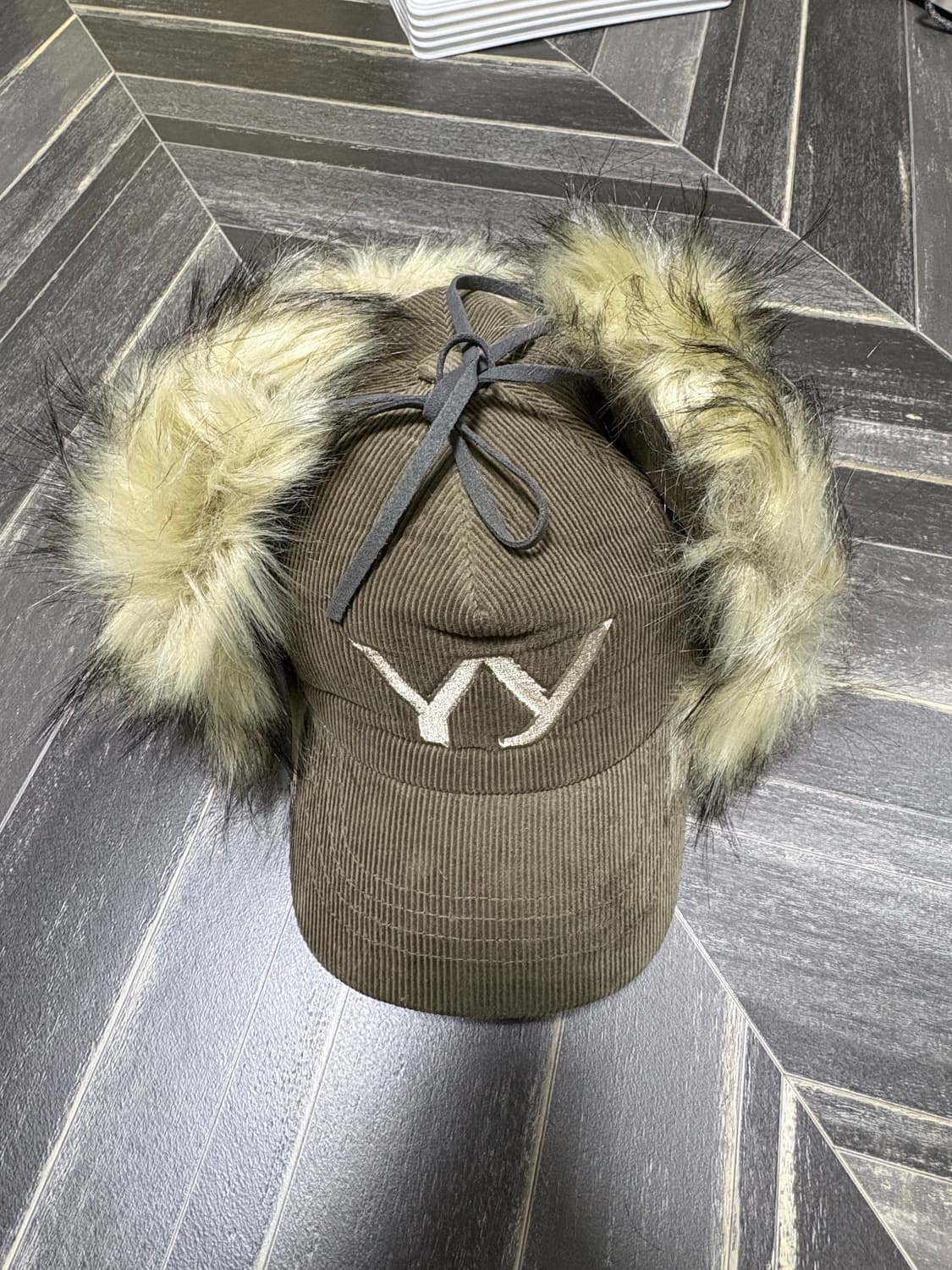 오픈와이와이 open yy 포우 퍼 코듀로이 이어플랩 캡 카키 상품이미지1