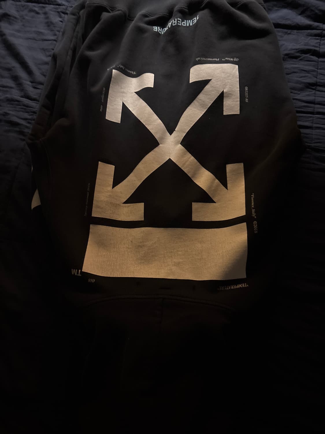 오프화이트 후드티 상품이미지2