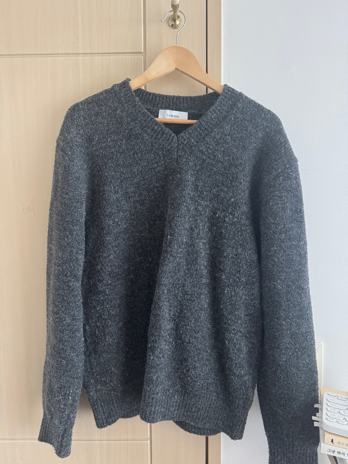 르마드 오버 브이넥니트 상품이미지2