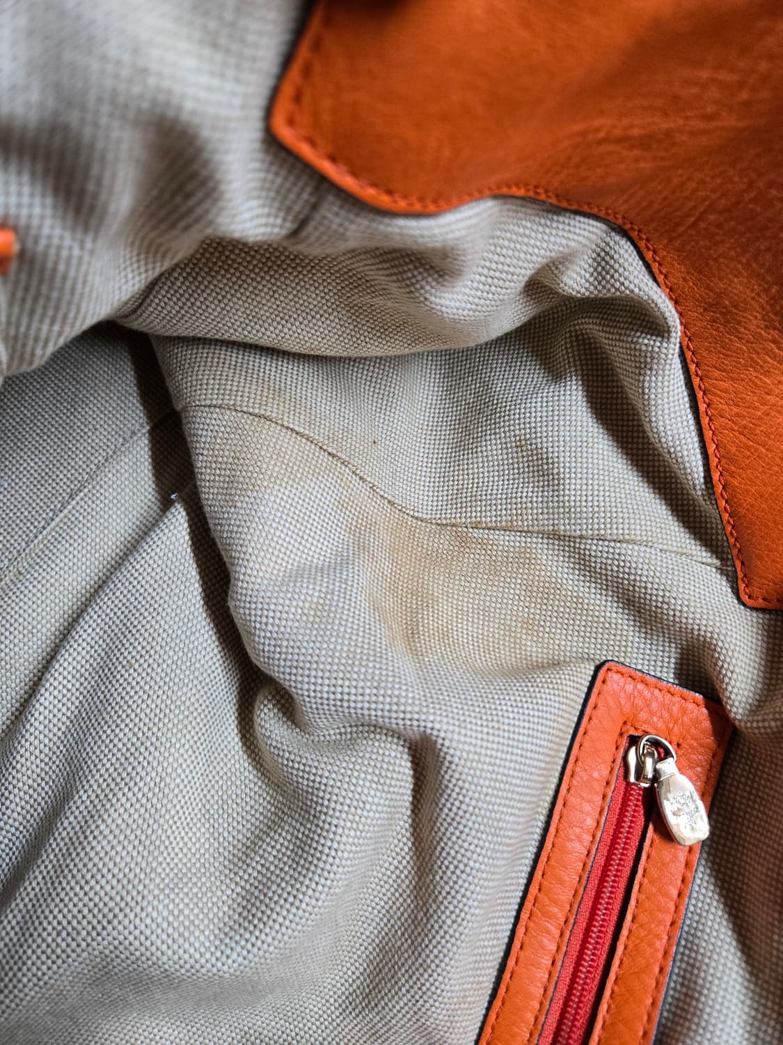 MCM 오렌지 레더 쇼퍼백 상품이미지10