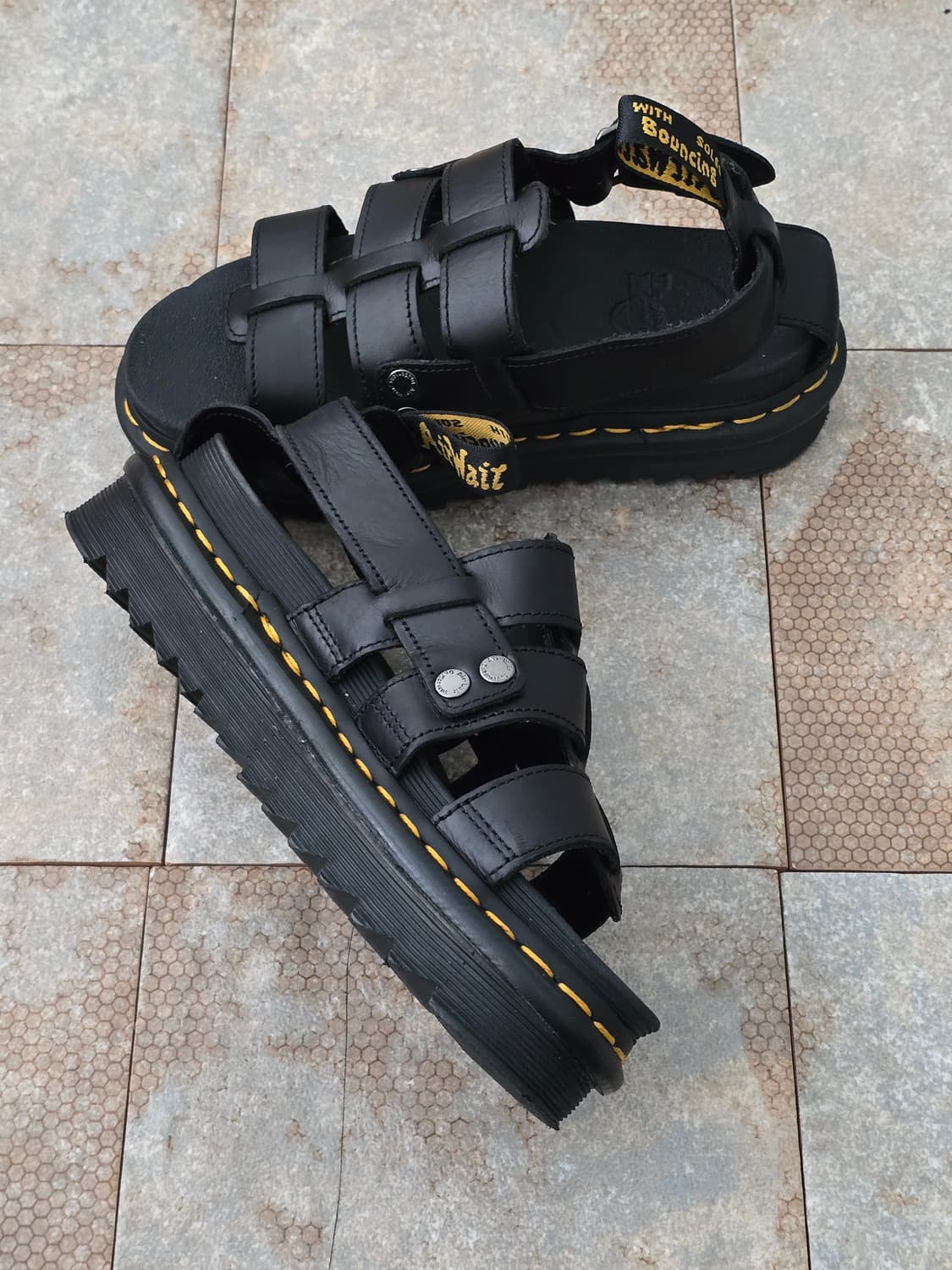 (220)닥터마틴 테리 블랙 샌들  상품이미지4