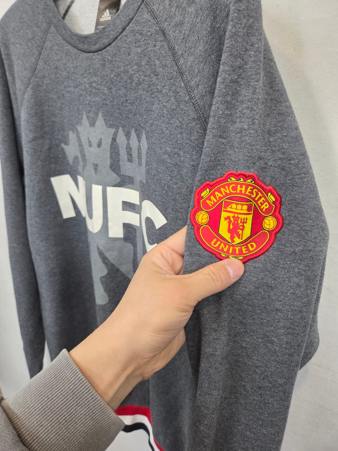 아디다스 맨체스터 유나이티드 약기모 맨투맨 L 상품이미지5