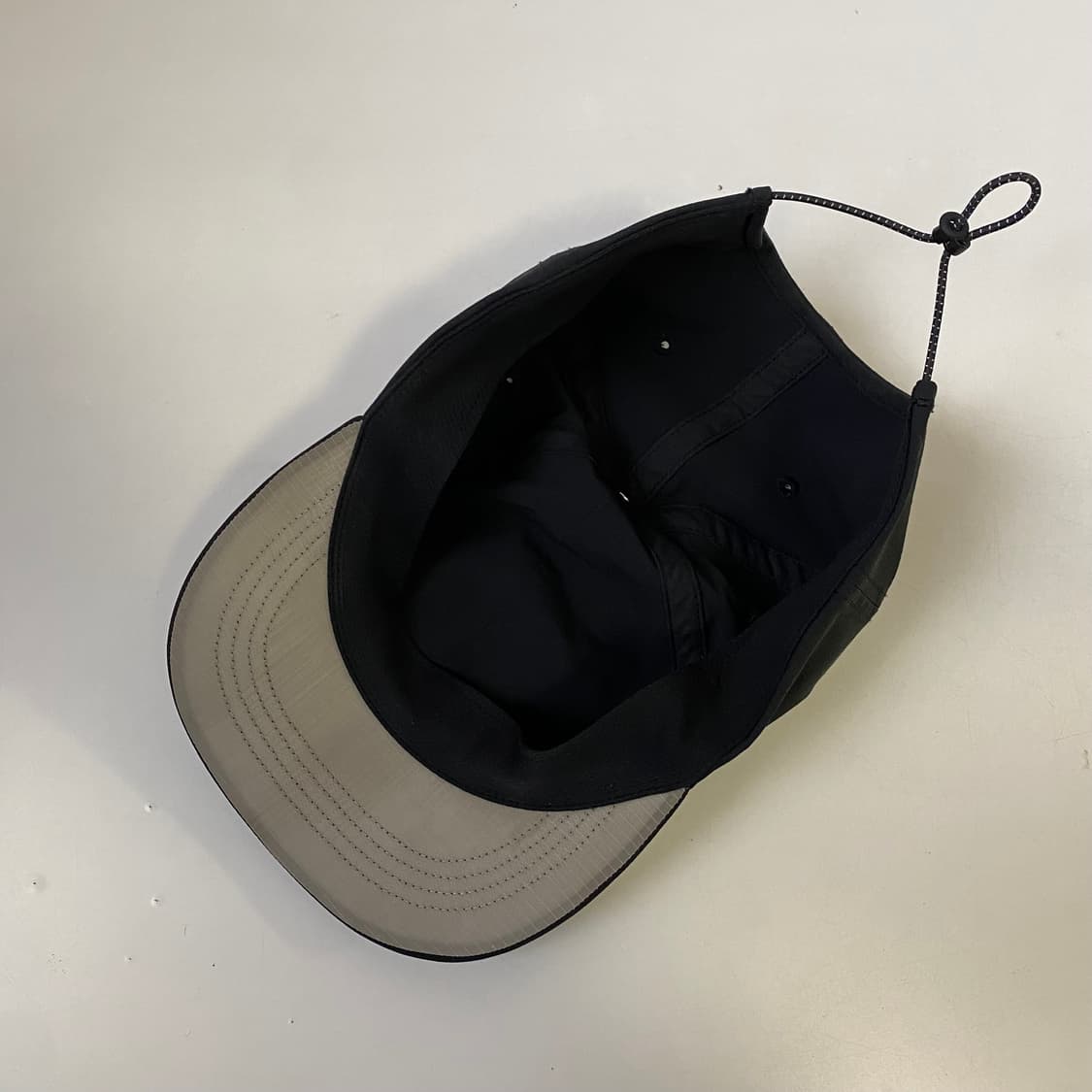 [Free] 새티스파이 피스쉘 러닝 캡 블랙 상품이미지6