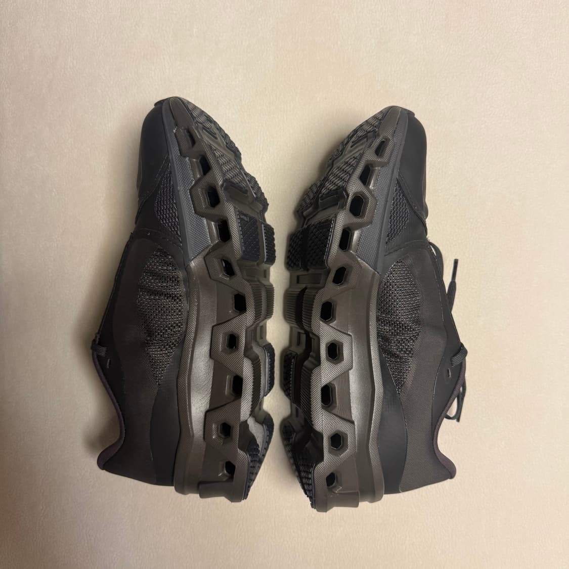 새상품) 온러닝 파프(paf) 클라우드 몬스터 쏜 브라운 W255 상품이미지5