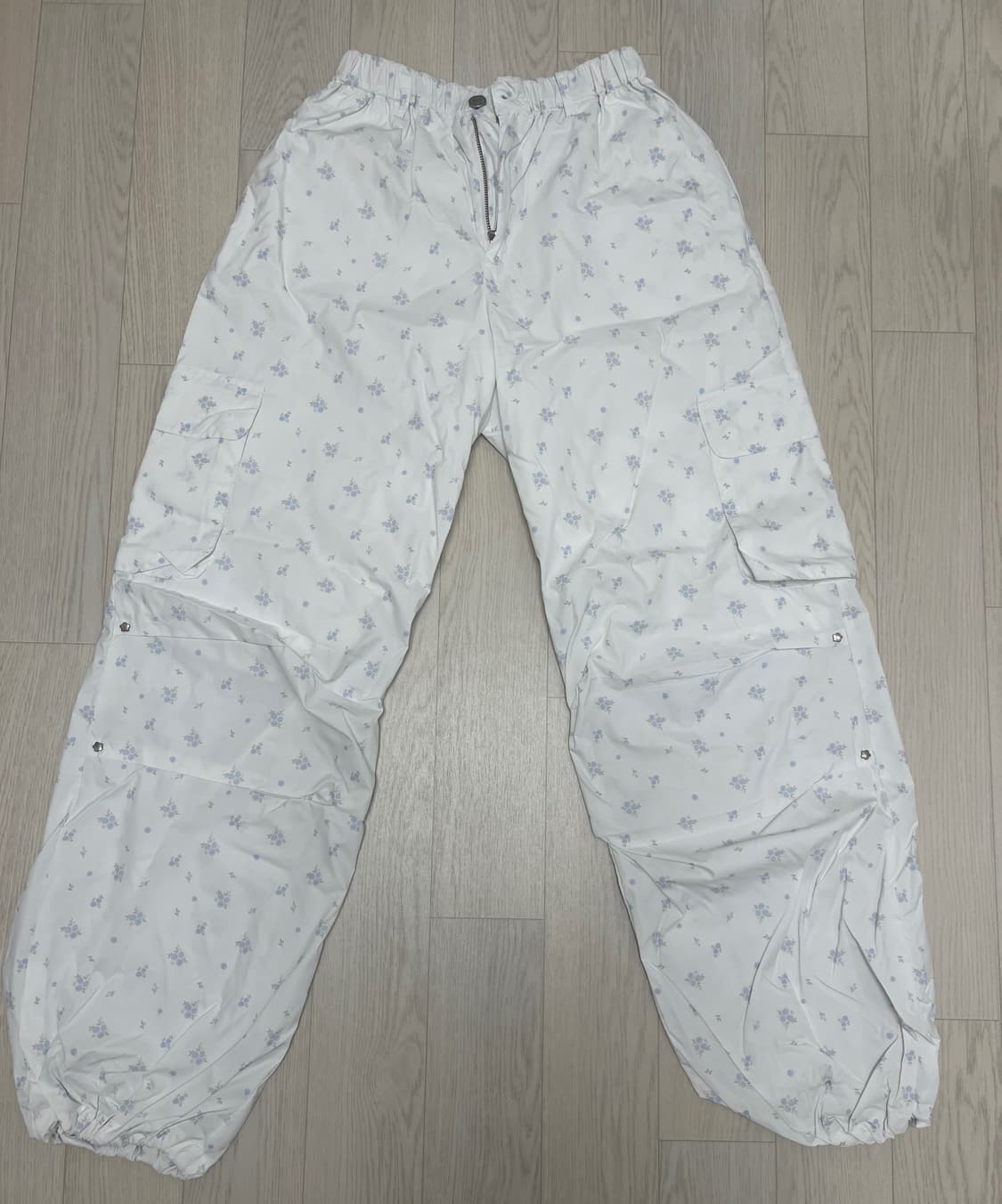 마가린핑거스 플라워 카고 팬츠 (화이트) 상품이미지3