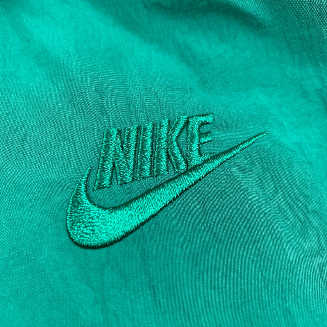 나이키 빅스우시 배색 우븐 바람막이 자켓 상품이미지3