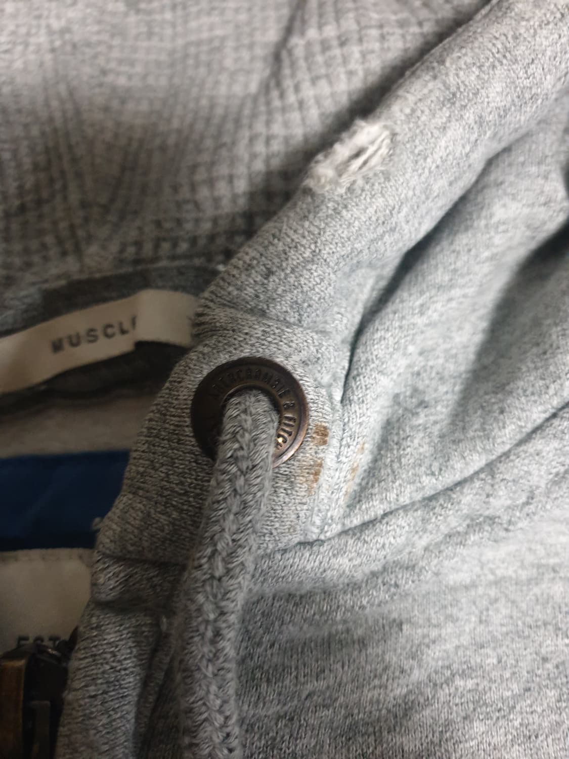 아베크롬비 머슬핏 혜비 디스트로이드 빈티지 후드짚업 그레이 (M) 상품이미지3