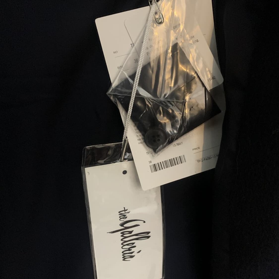 새상품 36 토가풀라 울 멜튼 플레어 슬리브 더블 코트 네이비 상품이미지6