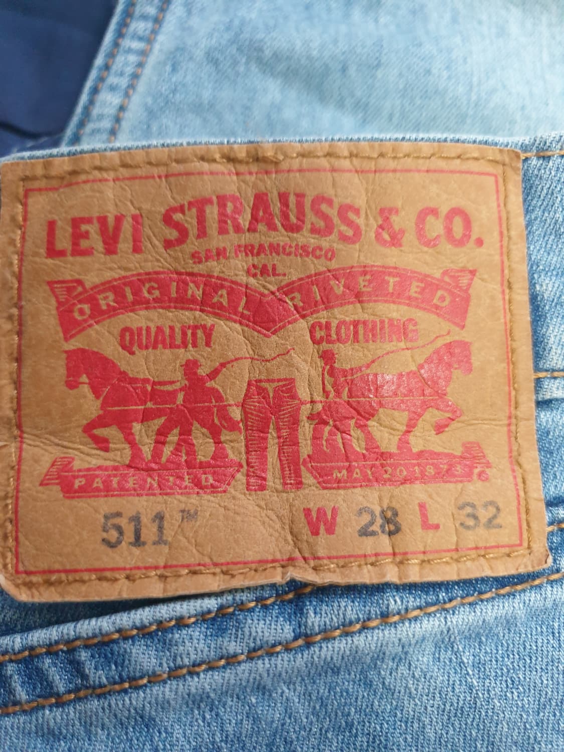 리바이스 511 슬림핏 스트레치 워싱 쿨 데님팬츠 인디고 (28) 상품이미지3