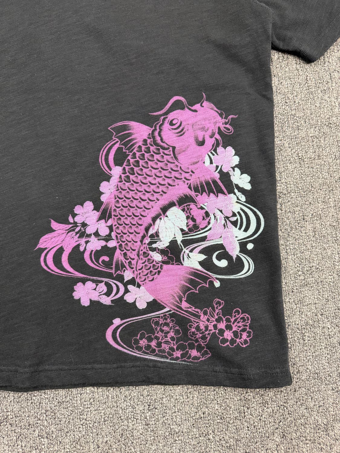 L) 카라쿠리 타마시 빈티지 잉어 자수 반팔 티셔츠 상품이미지3