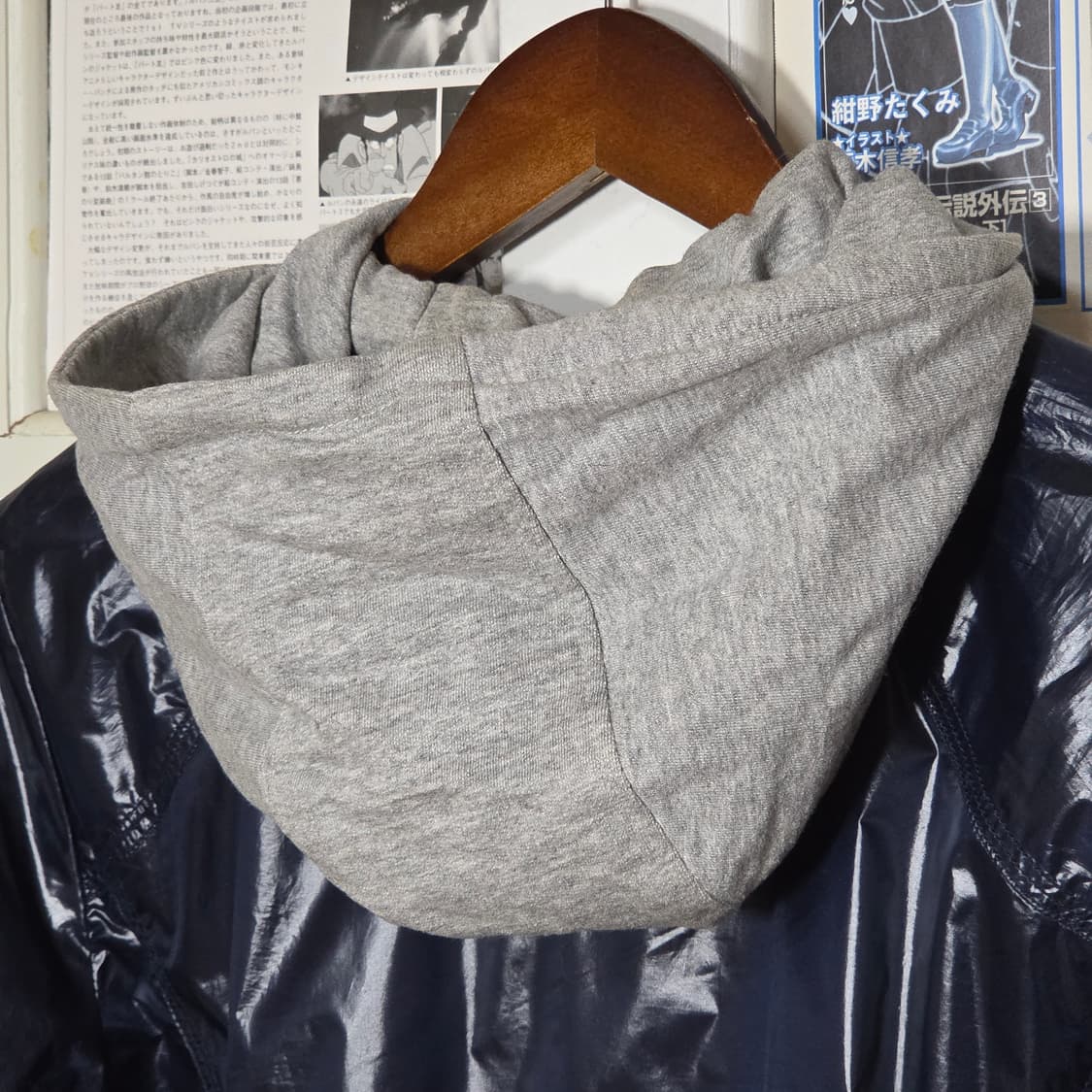 엄브로 네이비 유광 바람막이 자켓 상품이미지7