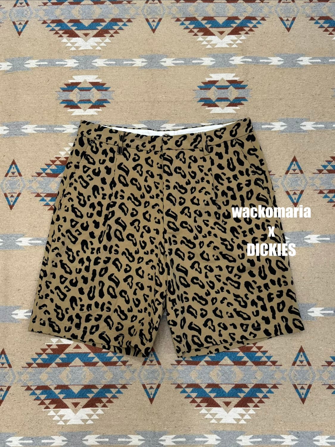 [M] 와코마리아 x 디키즈 플리티드 쇼츠 트라우저 레오파드 상품이미지1