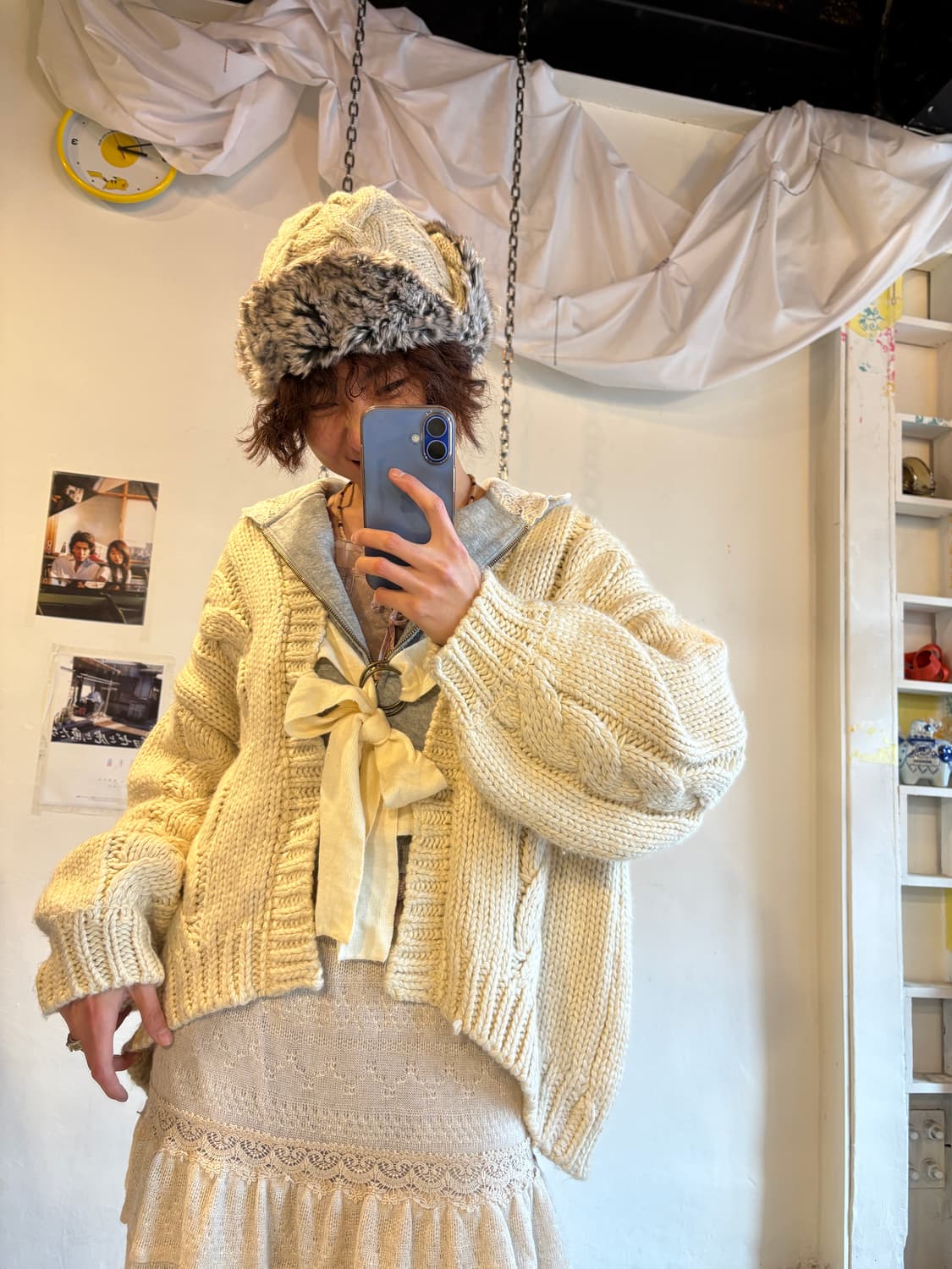 스트랩 버클 디테일 니트 오버핏 가디건 모리 러블리 상품이미지5