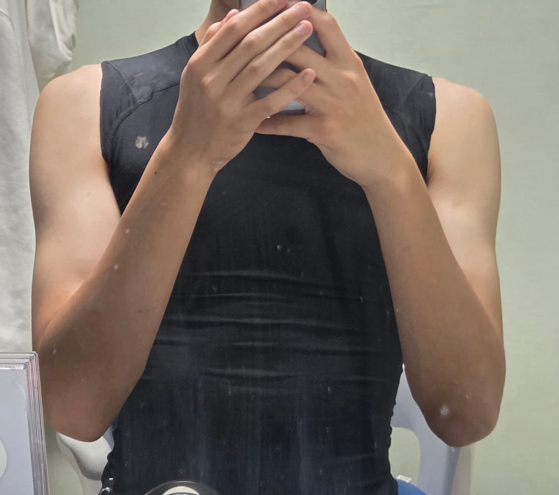 언더아머 히트기어 슬리브리스 블랙 민소매 급처 상품이미지3