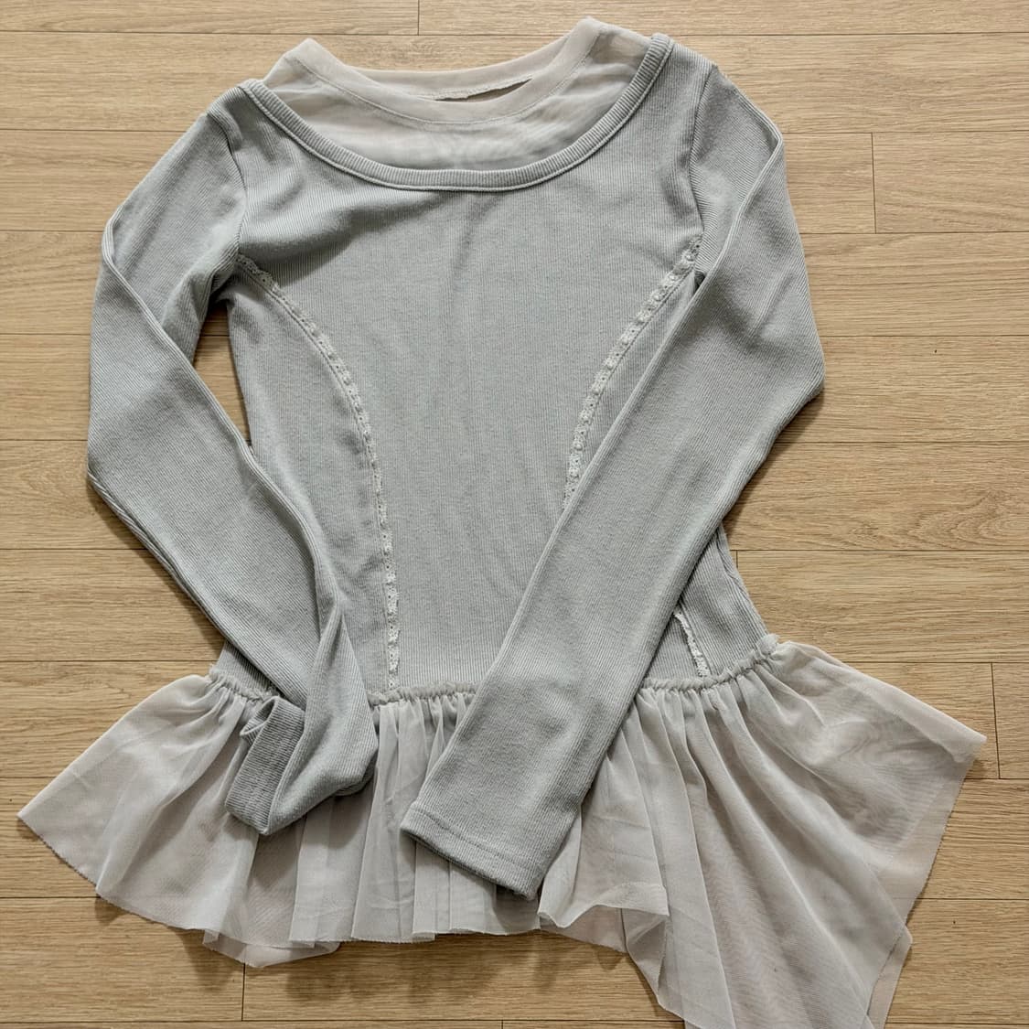 플레어업 레이어드 레이스 롱 슬리브 그레이 상품이미지2